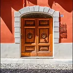 Piazza Roma Loft Apartment